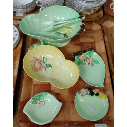 308 - Tray of Carlton Ware items to include: water lily design pedestal salad bowl with salad tongs, simil... 