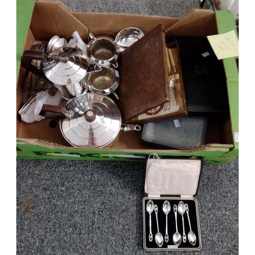 329 - Box of silver and silver plate to include: various cased and loose plated cutlery, set of six Art De... 