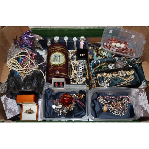 192 - Tray of assorted costume jewellery: dress watches, bangles, beads, necklaces, cufflinks etc.    alon... 