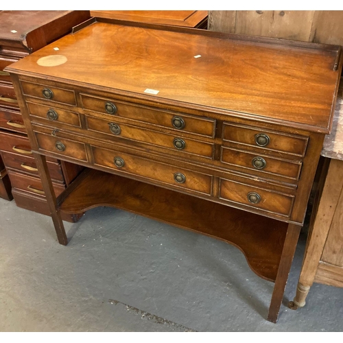 465 - Victorian style mahogany cutlery cabinet/sideboard with under tier, having an arrangement of drawers... 