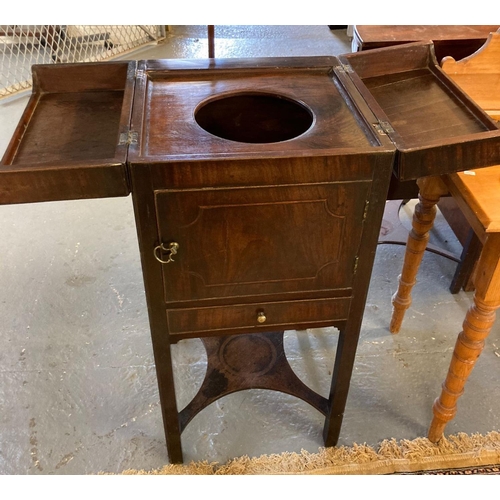 471 - Georgian mahogany single door blind panelled wash stand.  (B.P. 21% + VAT)