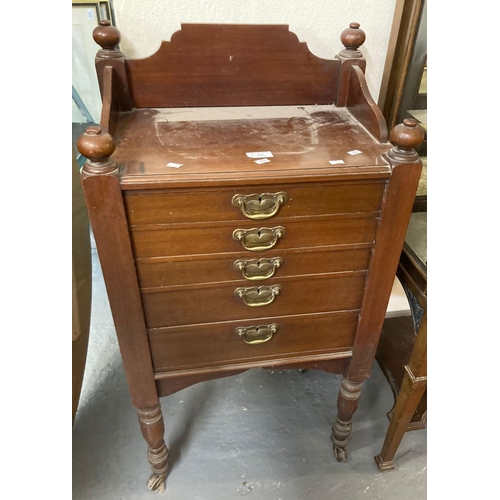 490 - Edwardian mahogany five drawer free standing cutlery cabinet/chest, the interior revealing assorted ... 