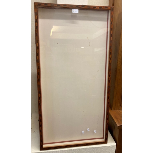 503 - Modern stained glazed table top display cabinet.  (B.P. 21% + VAT)