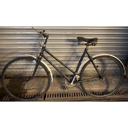 573 - Vintage ladies bicycle marked 'The Hercules' Cycle and Motor Co Ltd. Britannia, Birmingham', with Du... 