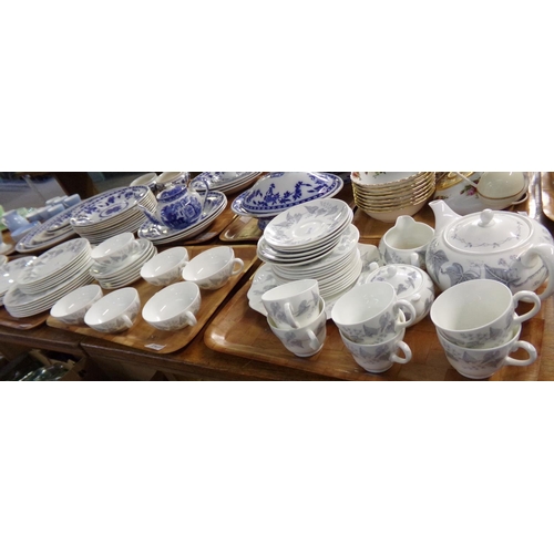 348 - Four trays of Wedgwood 'Buxton' tea and dinner ware decorated with grey foliage on white: six place ... 