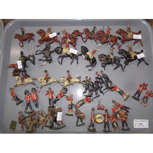 394 - Tray of Britains and other lead military soldiers, some on houseback, some with rifles, drummers etc... 