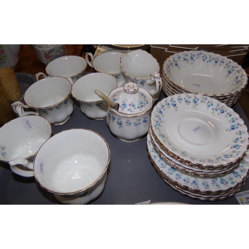 399 - Tray of Royal Albert 'Memory Lane' part tea ware: six each of tea plates and dishes, five teacups of... 