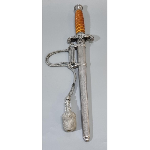 232 - German WWII period Army Officer's dress dagger with orange moulded grip (lacking wire), oak leaf pom... 