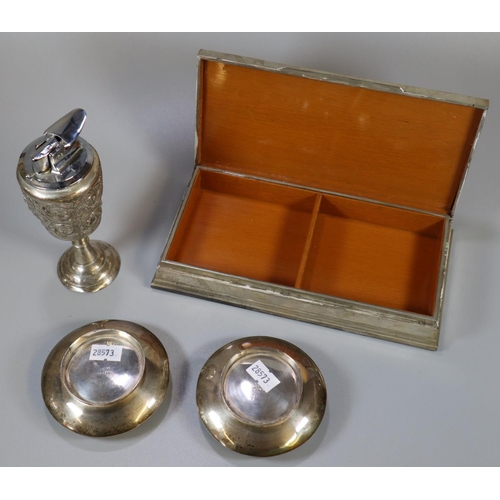 260 - Collection of Thai silver items, to include: cigar box, pair of ash trays and a table lighter marked... 