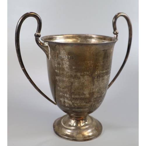 263 - Edward VII silver two handled baluster sucrier or porringer, Chester 1907.  7 troy ozs approx.  Toge... 