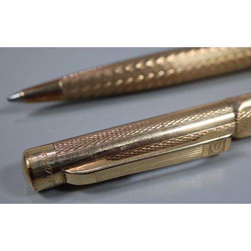 336 - 9ct gold Parker pen together with a rolled gold pencil.
(B.P. 21% + VAT)