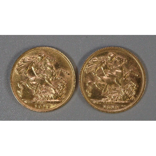 391 - Two gold full sovereigns dated 1912 and 1919. (2)
(B.P. 21% + VAT)