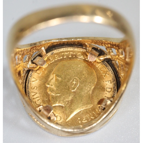 411 - Gold half sovereign coin dated 1911 in 9ct gold ring mount. 10g approx. 
(B.P. 21% + VAT)