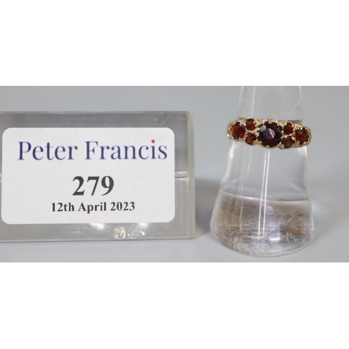 279 - Garnet ring set in 9ct gold.  Ring size M.  Approx weight 2.1 grams.
(B.P. 21% + VAT)