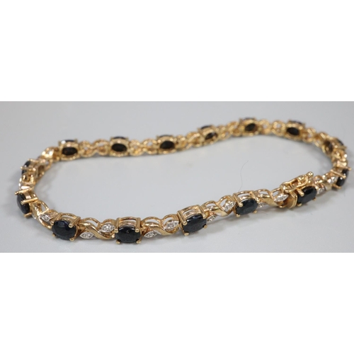 292 - Bracelet of sapphires and diamonds set in 9ct gold.  Approx weight 8.7 grams.
(B.P. 21% + VAT)