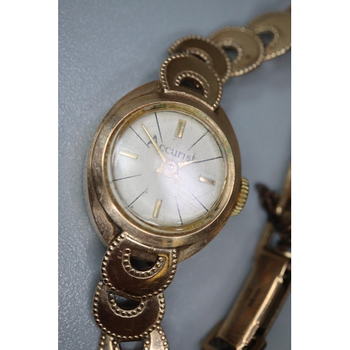 322 - Small head Accurist 9ct gold ladies bracelet wristwatch.  11g approx.  (B.P. 21% + VAT)