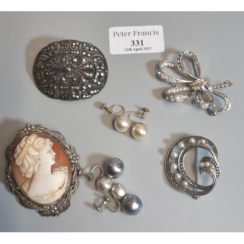 331 - Silver and marcasite brooch, a shell cameo brooch, a pair of simulated pearl earrings with 9ct gold ... 