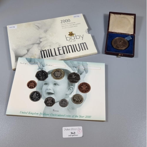 362 - 2000 United Kingdom brilliant uncirculated coin collection Baby Gift Set, Millennium together with a... 