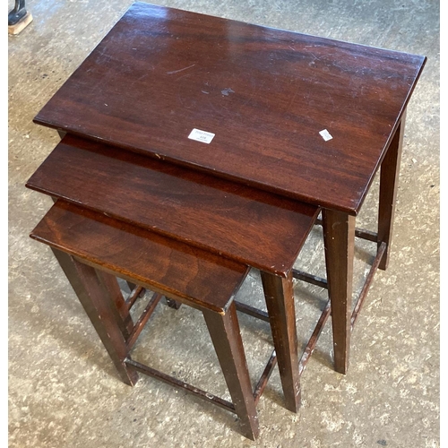 618 - 20th century mahogany nest of three tables.  (B.P. 21% + VAT)