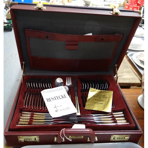 388 - Nivella Bestecke Solingen canteen of cutlery in fitted leather briefcase.  (B.P. 21% + VAT)