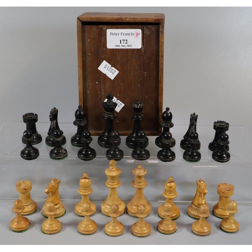 172 - Wooden box comprising Staunton type chess pieces.  (B.P. 21% + VAT)