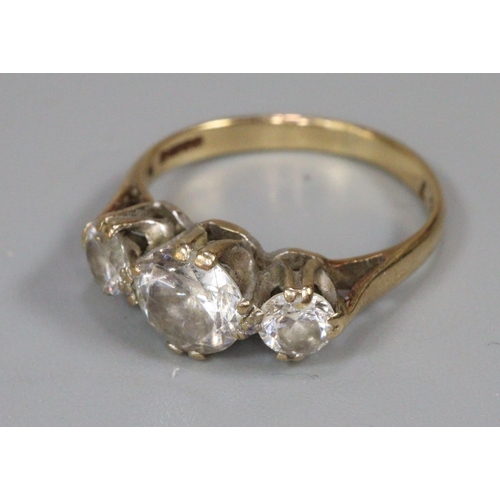 233 - 9ct gold three stone dress ring, size I, 2g approx.  (B.P. 21% + VAT)