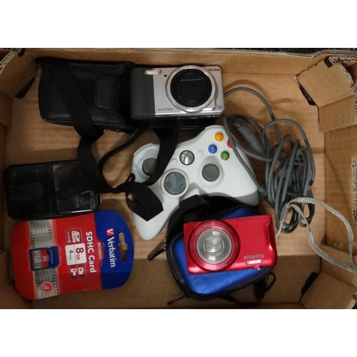 338 - Box of cameras and other technology to include: a Kodak Pixpro, Fujifilm Finepix T, 8GB SDHC camera ... 