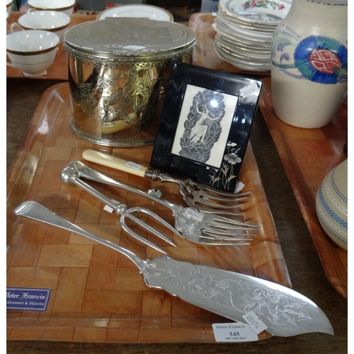 345 - Tray of silver plate, to include: forks, cake slice, biscuit tin etc.   (B.P. 21% + VAT)