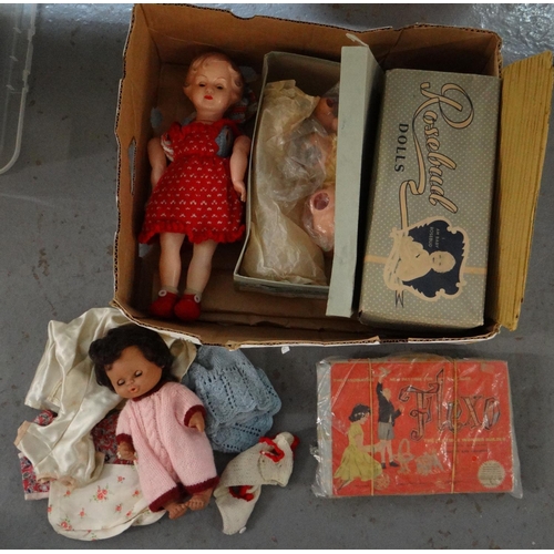 433 - Collection of dolls, to include: 'Rosebud' doll Britain's finest doll with mama voice, other dolls w... 