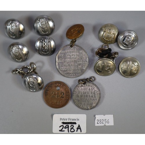 298A - Collection of assorted buttons, to include: RAF, South Wales Constabulary and others, also including... 