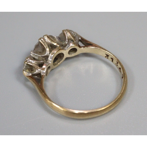 226 - 9ct gold three stone dress ring, size I, 2g approx.  (B.P. 21% + VAT)