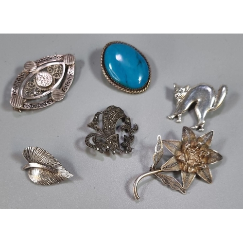 282 - Collection of six silver brooches, floral, leaf and cat design etc.   (B.P. 21% + VAT)