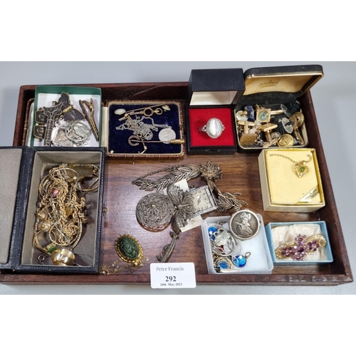 292 - Wooden tray of assorted costume and other jewellery: white metal filigree butterfly brooch and other... 