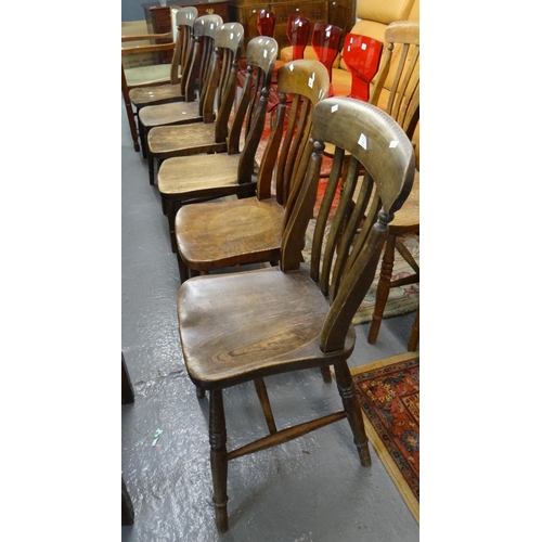 462 - Set of six late Victorian elm and beech slat back farmhouse kitchen chairs.  (6)   (B.P. 21% + VAT)