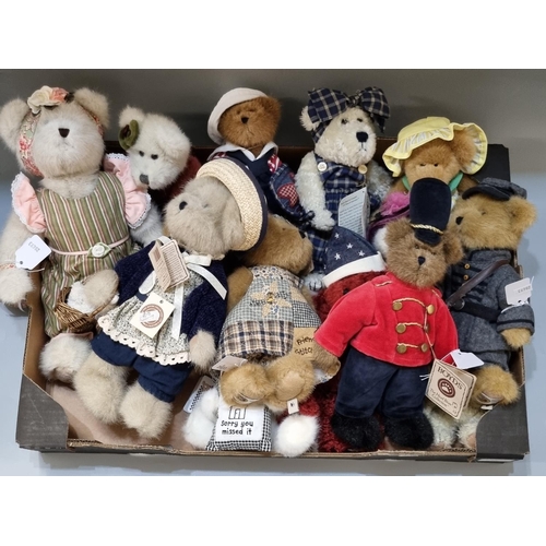 94 - Tray of assorted Boyds teddy bears, various to include: 'Flora Ann Paisley', 'Noble Nutcracker' etc.... 