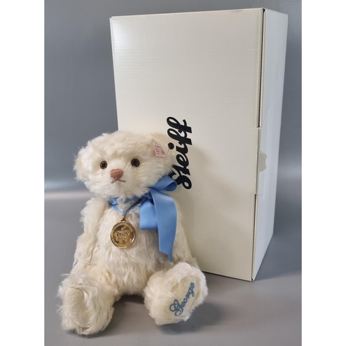 117 - Modern Steiff 'George the Steiff Royal Baby Bear', exclusive to Danbury Mint in original box with CO... 