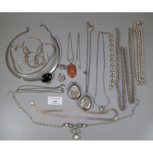 305 - Bag of silver jewellery to include: chains, lockets, stone pendants, collarette etc.  (B.P. 21% + VA... 