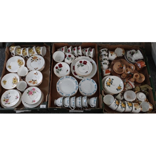 372 - Three boxes of china to include: various floral teaware; modern Chinese, Old Royal, Old Foley James ... 