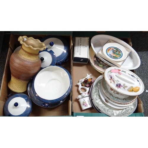 421 - Two boxes of ceramics to include; Woods ware 'powder blue' design dinnerware comprising: lidded ture... 