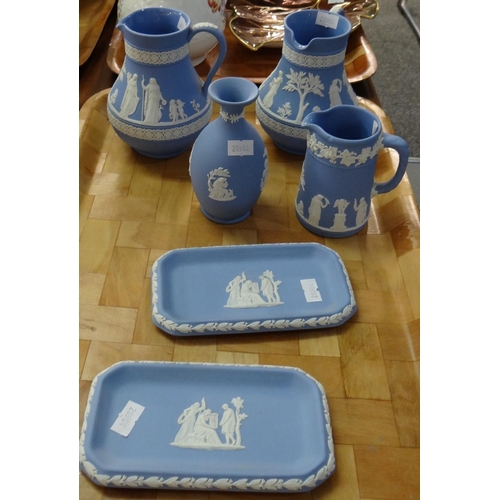 429 - Tray of Wedgwood Jasperware to include: jugs, vase, pin trays etc.
(B.P. 21% + VAT)