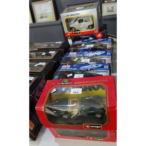 440 - Collection of Maisto, Burago and other 1:24 diecast model vehicles, in original boxes to include: Fi... 