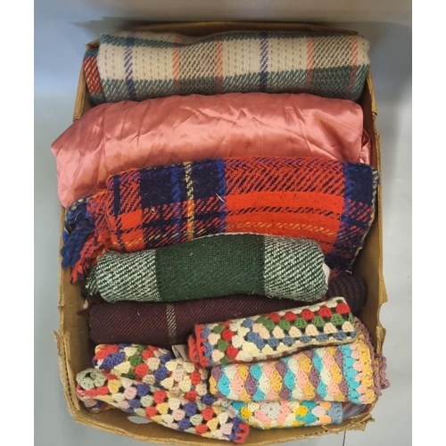 474 - Box of vintage textiles to include: woollen check vintage throws, crochet cushion covers and placema... 