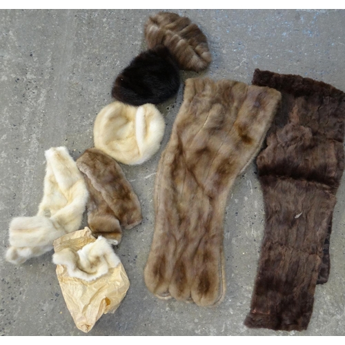 475 - Collection of vintage fur items to include: a mink fur coat and  jacket, two stoles, various hats an... 