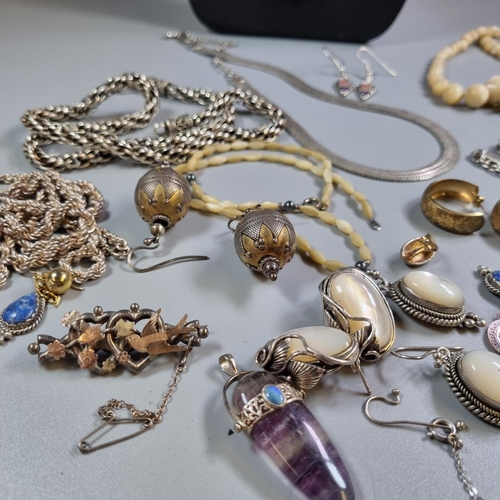 270 - Bag of assorted silver and other jewellery: chains, necklaces, earrings etc.  (B.P. 21% + VAT)