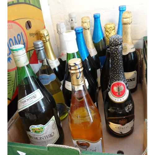 492 - Box of assorted alcohol to include: Babycham, Asti Spumante, Lamberini etc.  (14)  (B.P. 21% + VAT)