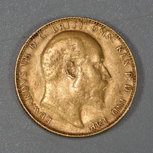 239 - Edward VII gold sovereign dated 1907.   (B.P. 21% + VAT)