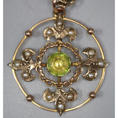 262 - Art Nouveau design 9ct gold Peridot and Seed Pearl pendant necklace.  5.2g approx.  (B.P. 21% + VAT)