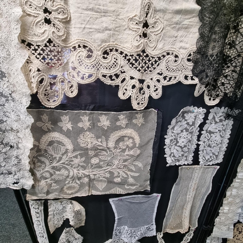 346 - A collection of mostly hand made antique lace items to include: Maltese lace, crochet, cut work and ... 