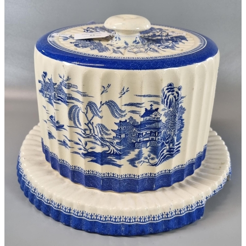 23 - 19th Century Copeland blue and white transfer printed cheese dome on stand in Chinoiserie design. 
(... 