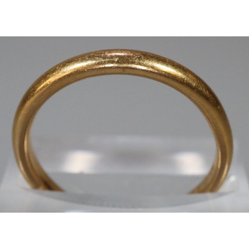 251 - 22ct gold wedding band.  Size O1/2.  4.2g approx.  (B.P. 21% + VAT)